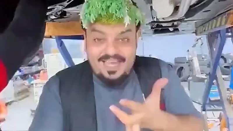 ميكانيكي يكشف عن آداة تمتص الصدمات وتحمي سيارتك من المطبات والحفر ..فيديو