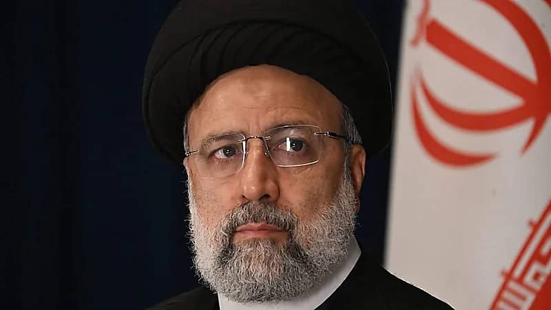 الهلال الأحمر الإيراني : لم نعثر على أي أثر لمروحية  رئيسي حتى الآن .. فيديو