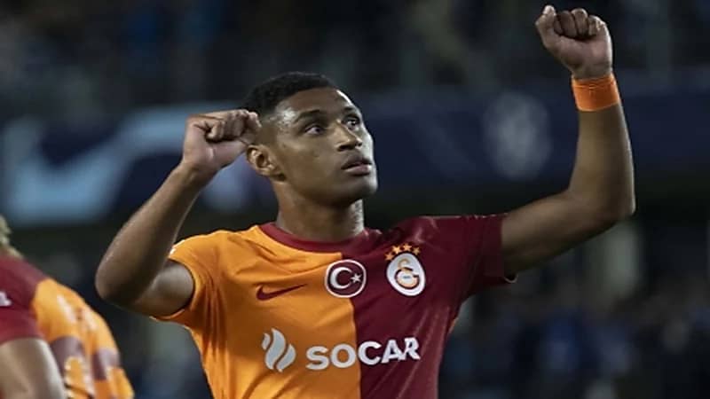 الأهلي يسعى لضم اللاعب البرازيلي تيتي