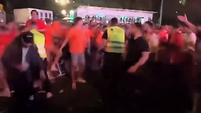 أعمال شغب بين الجماهير الهولندية والتركية عقب مباراة اليورو .. فيديو