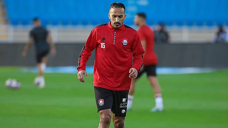 غياب صالح العمري عن مواجهة الهلال 