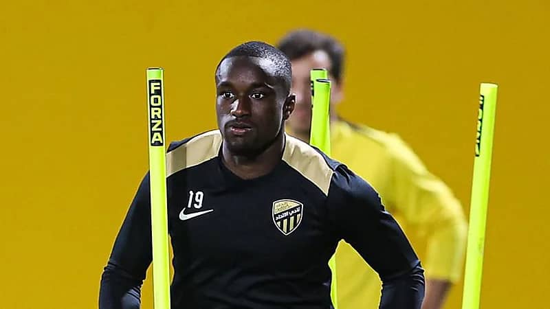 سبب ظهور ديابي بلاصق طبي قبل الكلاسيكو