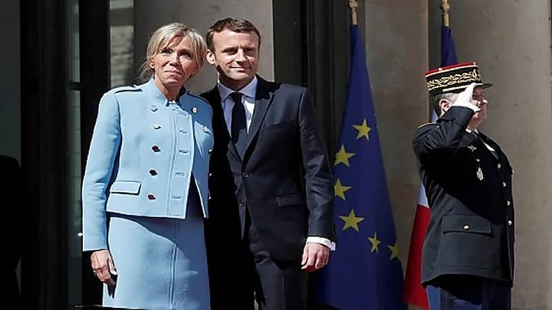 صحفية فرنسية تقاضي زوجة ماكرون