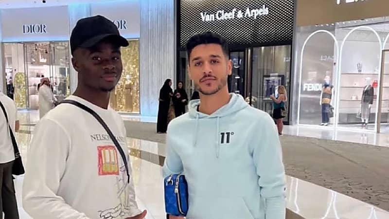 عيد الرشيدي يلتقي بساكا في دبي .. صور