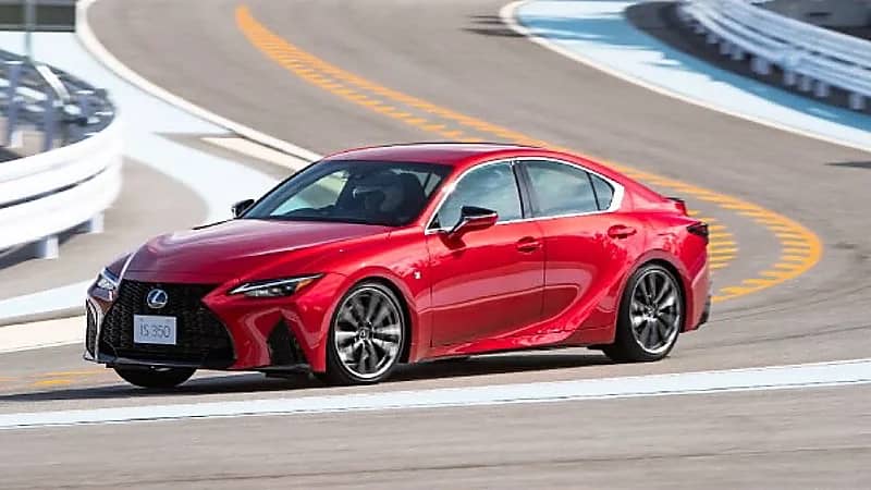 مواصفات وأسعار لكزس IS.. صور