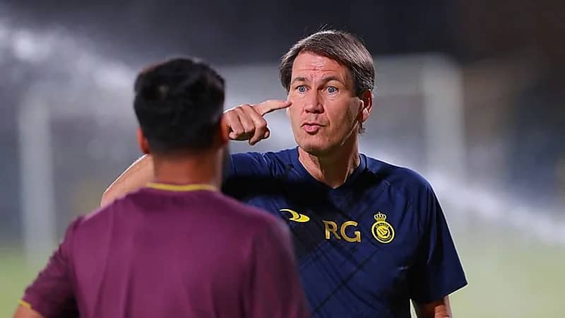 مدرب النصر السابق يتغزل في رونالدو