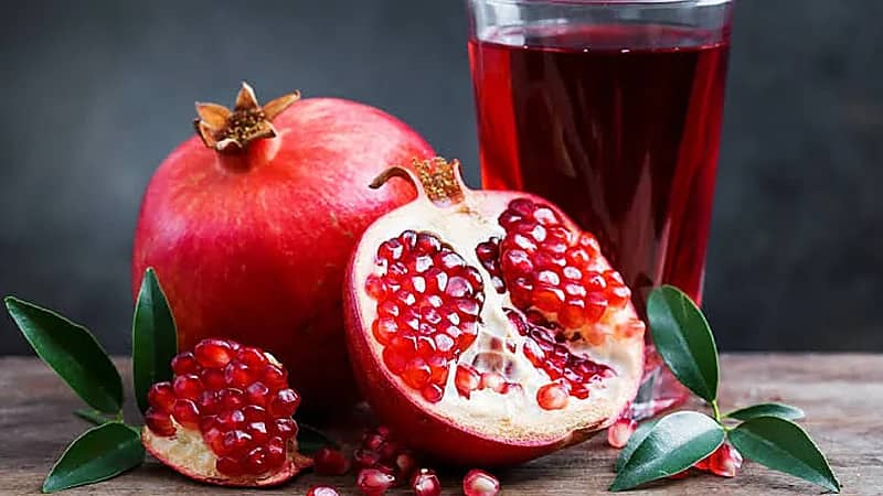 الرمان قد يصبح درعاً واقياً للقلب مع التقدم في العمر