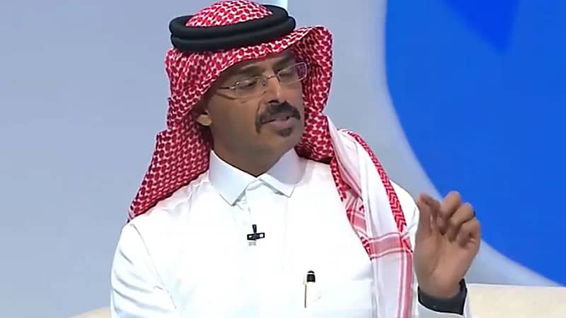 أستاذ فسيولوجيا يكشف عن الأوقات المناسبة للتعرض لأشعة الشمس .. فيديو