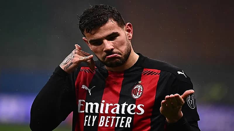 الهلال يقدم عرضًا رسميًا لضم هيرنانديز