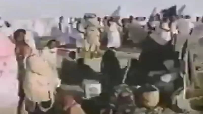 مقطع فيديو نادر يوثق الحج قبل 70 عام