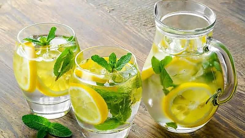 5 مشروبات صباحية من ماء الديتوكس تُنشط الجسم وتدعم خسارة الوزن