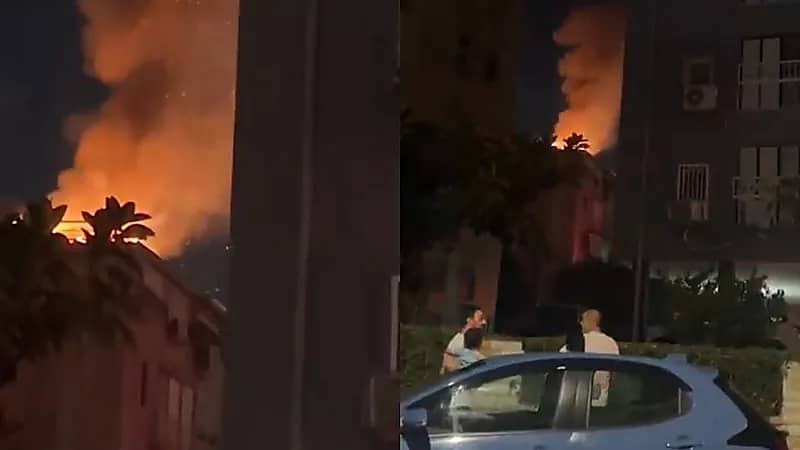 اندلاع حريق في حولون جنوبي تل أبيب إثر اعتراض صواريخ إيرانية .. فيديو