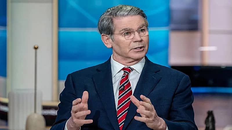 وزير الخزانة الأمريكي يعلق على حزب ماسك الجديد .. فيديو