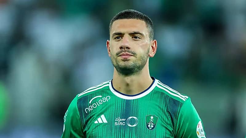 أتليتكو مدريد يرغب في ضم محترف الأهلي