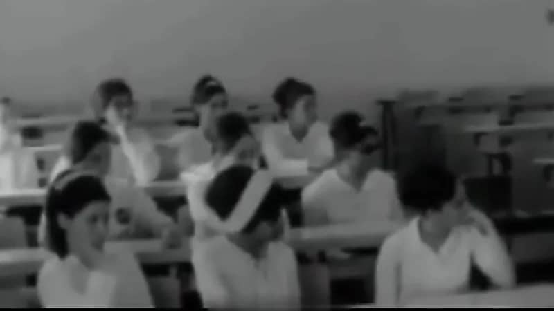 لحظات تاريخية من أمام مدارس تعليم البنات بجدة. . فيديو