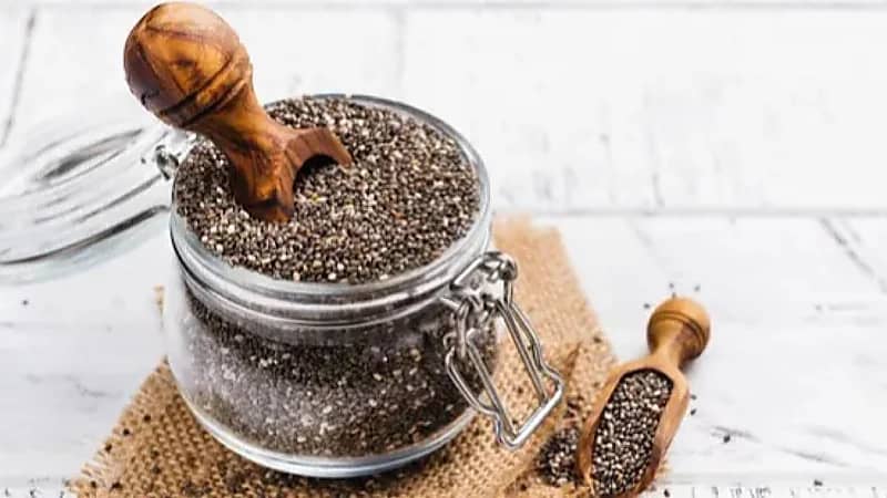 أضرار صحية محتملة لبذور الشيا
