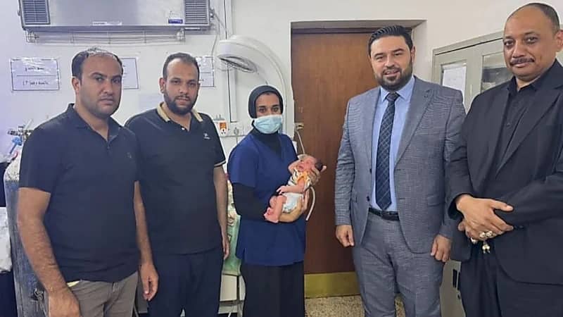 لتحقيق حلم الأمومة: سيدة تسرق مولوداً من مستشفى عراقي