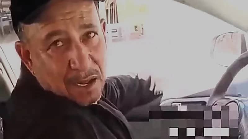 عراقية تكسر زجاج سيارة متحرش أمام المارة .. فيديو