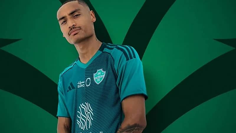 الأهلي يختبر جاهزية ميلوت قبل السوبر