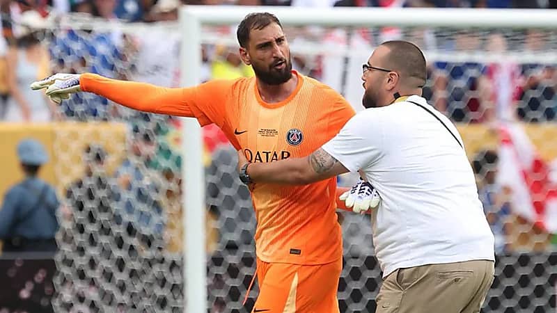 دوناروما يقترب من الرحيل عن باريس سان جيرمان