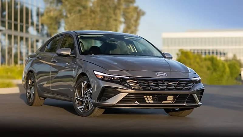 مواصفات وسعر سيارة هيونداي إلنترا 2025