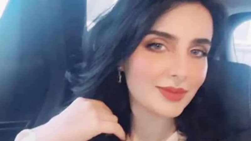 صالحة لزوجها الزهراني: طبعًا يعجبني  الذهب  حتى لو كان شكله خايس ..فيديو