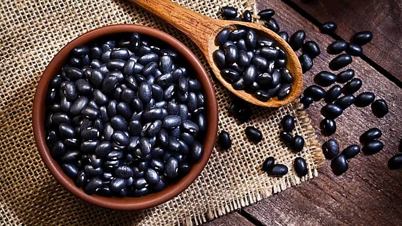 منها الفاصوليا السوداء.. 4 أطعمة أساسية لمرضى السكري