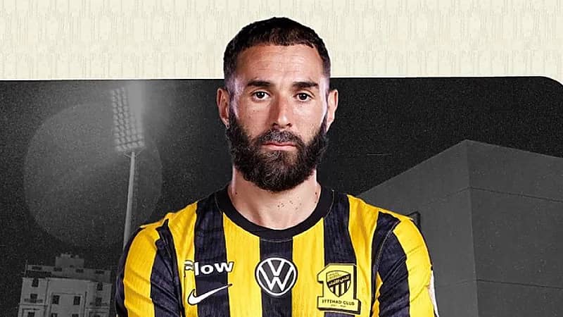 الاتحاد يكشف تفاصيل إصابة كريم بنزيما.. فيديو