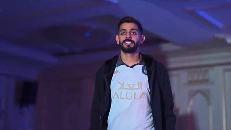 العُلا يتعاقد  رسمياً مع  سميحان النابت .. فيديو