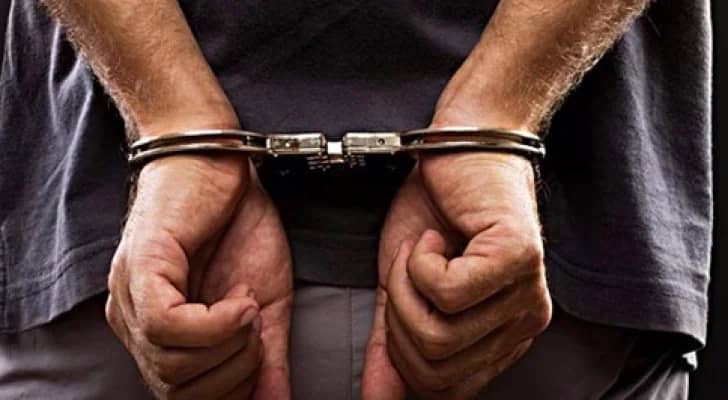 الإطاحة بـ 3 أشخاص لترويجهم 38 كيلوجرامًا من القات بعسير