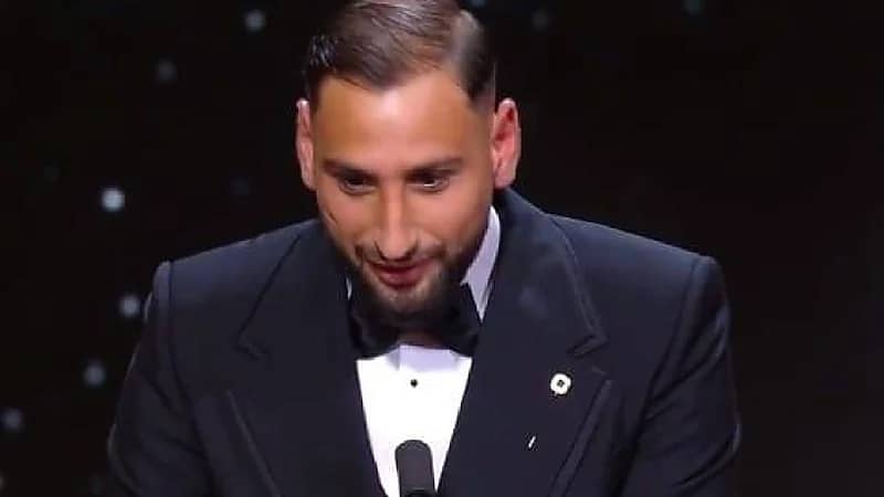 دوناروما يتوج بجائزة ياشين 2025 وبونو خامس الترتيب