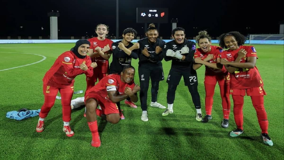 سيدات القادسية يسحقن نيوم بسداسية