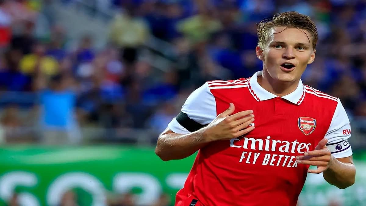 مدرب آرسنال: أوديغارد حظه سيء ولا يوجد موعد محدد لعودته