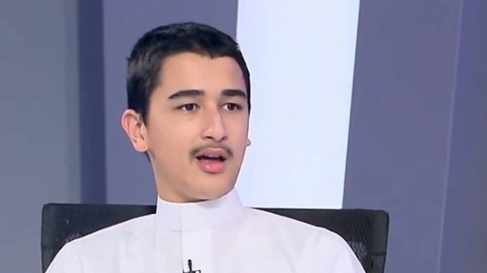 شاب سعودي يكشف معاناته مع التأتأة والتغلب عليها .. فيديو