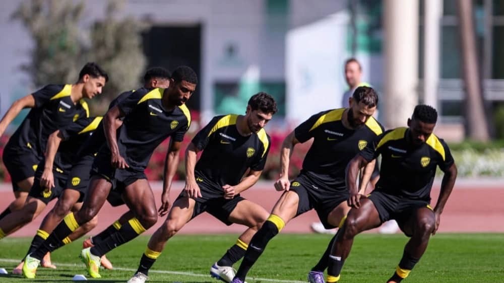 إدارة الاتحاد تحضر معسكر دبي لمتابعة جاهزية الفريق