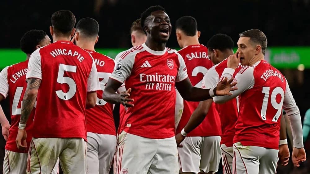 آرسنال يحقق فوزًا دراماتيكيًا على وولفرهامبتون