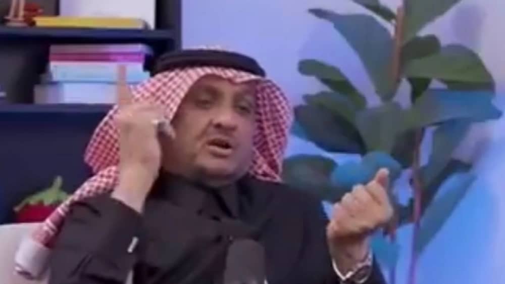 عبدالله المخيلد يروي قصة مؤثرة عن بركة الصدقة .. فيديو