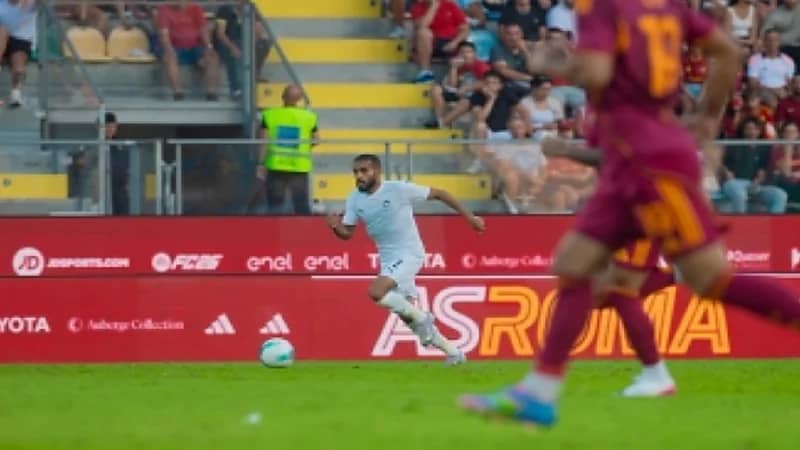 نيوم يتعادل وديا روما