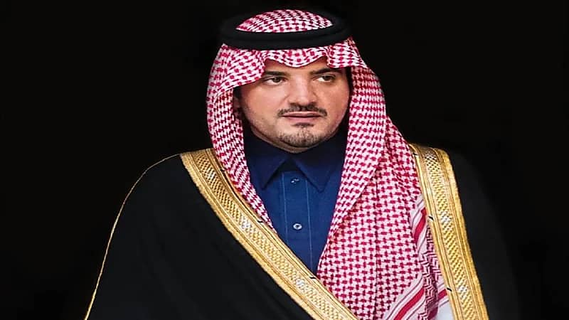 وزير الداخلية يعتمد الخطة العامة للطوارئ بالحج لهذا العام
