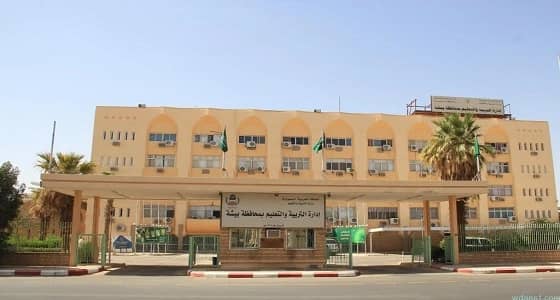 وفاة معلمة وإصابة ابنتها في اصطدام جمل سائب بمركبتهم