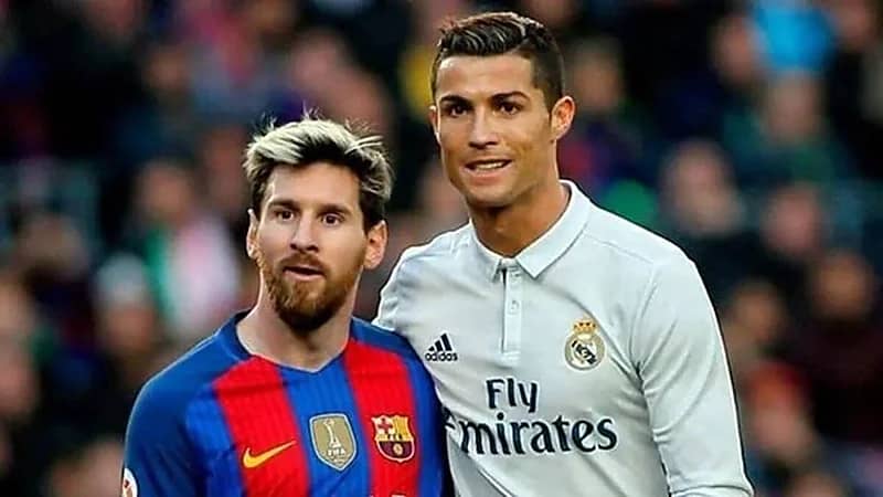 "رونالدو" يهدد باعتزال كرة القدم بسبب ميسي