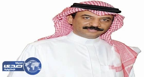 عبادي الجوهر بعد أزمة «الخناشير» يعزف في الطائرة وصلة غنائية