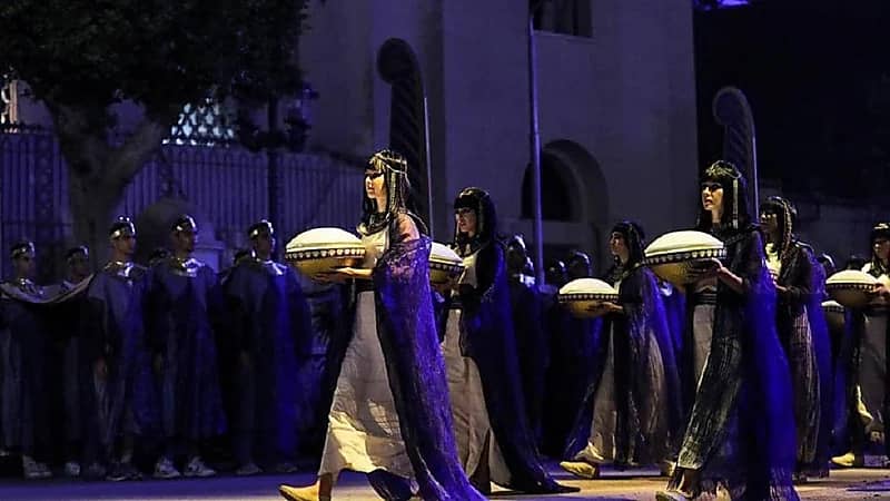 سر "الأطباق البلورية" في موكب المومياوات الملكية