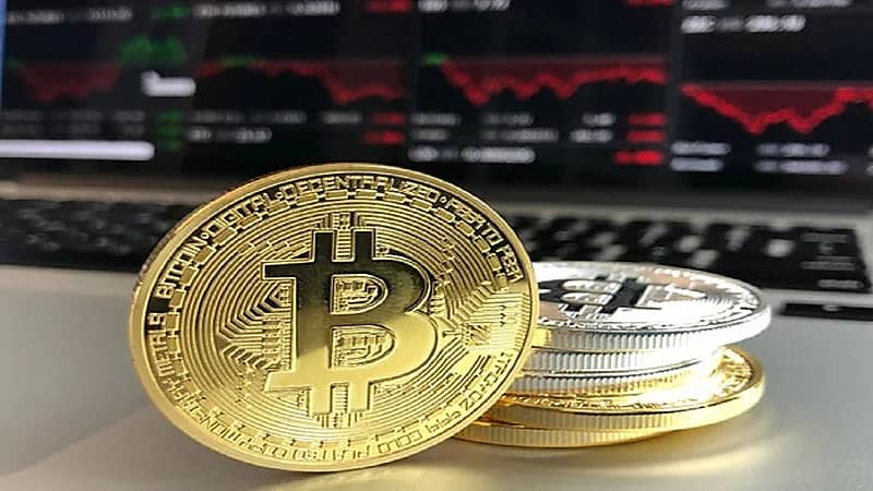 تراجع سعر بيتكوين إلى 30 ألف دولار للوحدة الواحدة