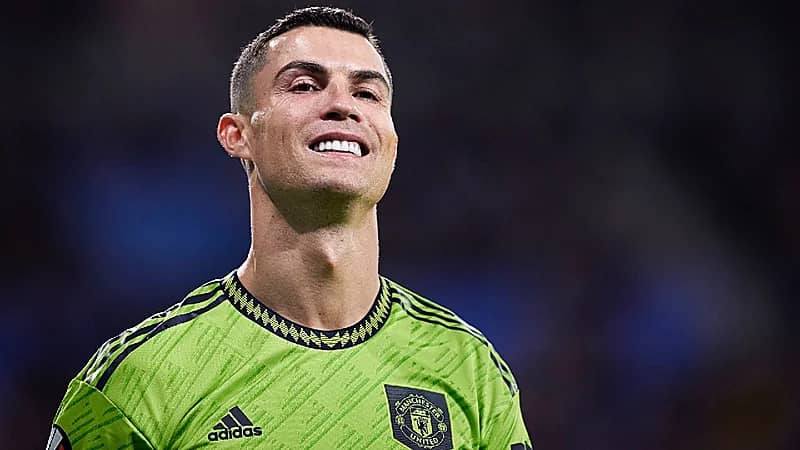 رونالدو يقترب من النصر