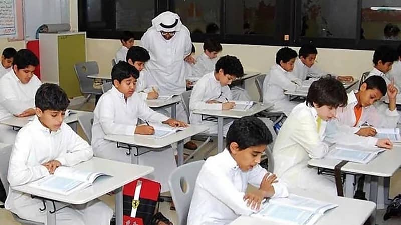 "استشاري" يوضح أسباب خوف الأطفال من الذهاب للمدرسة
