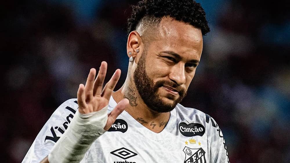 نيمار يقترب من الرحيل من سانتوس