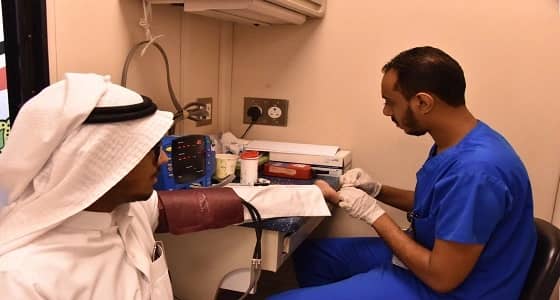 كلية الطب ومدينة الملك عبد العزيز الطبية بالحرس الوطني تنفذان حملة للتبرع بالدم