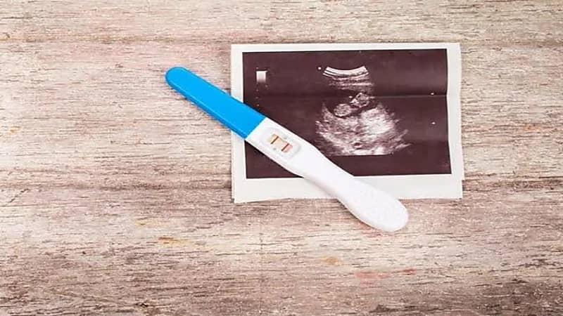 أبرزها الغثيان والإجهاد.. أعراض الحمل فوق اللولب