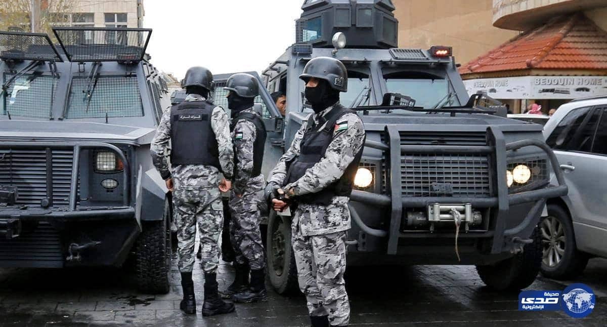 الأمن الأردني يداهم منزل في الكرك ويتبادل اطلاق النار مع مشتبه بهم